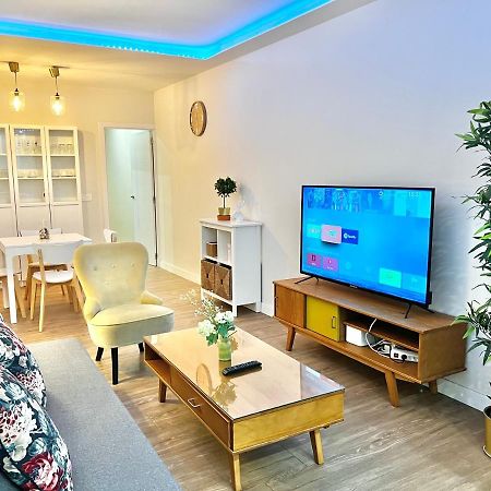Apartamentos Moncloa Madrid Bagian luar foto