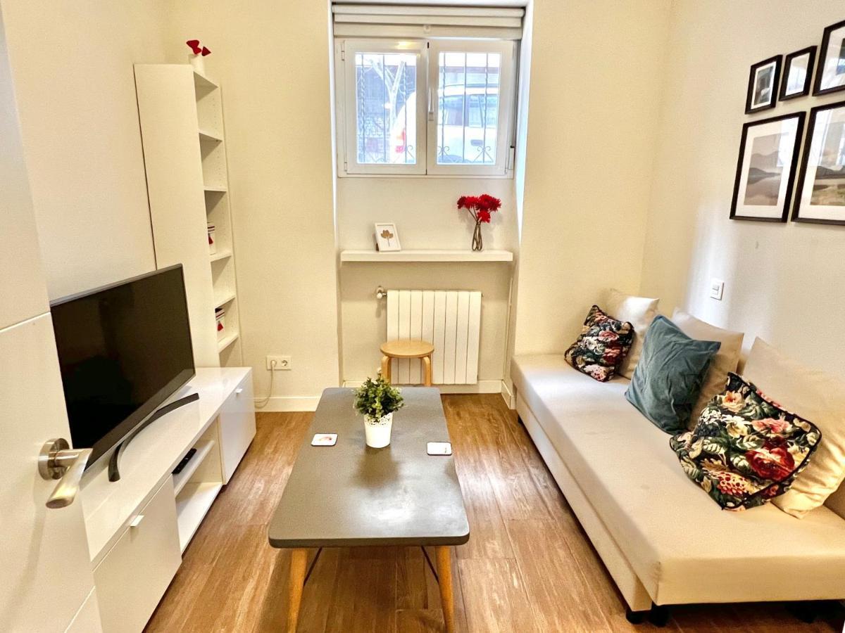 Apartamentos Moncloa Madrid Bagian luar foto
