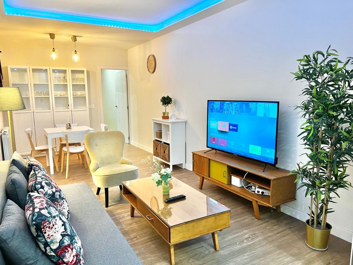 Apartamentos Moncloa Madrid Bagian luar foto