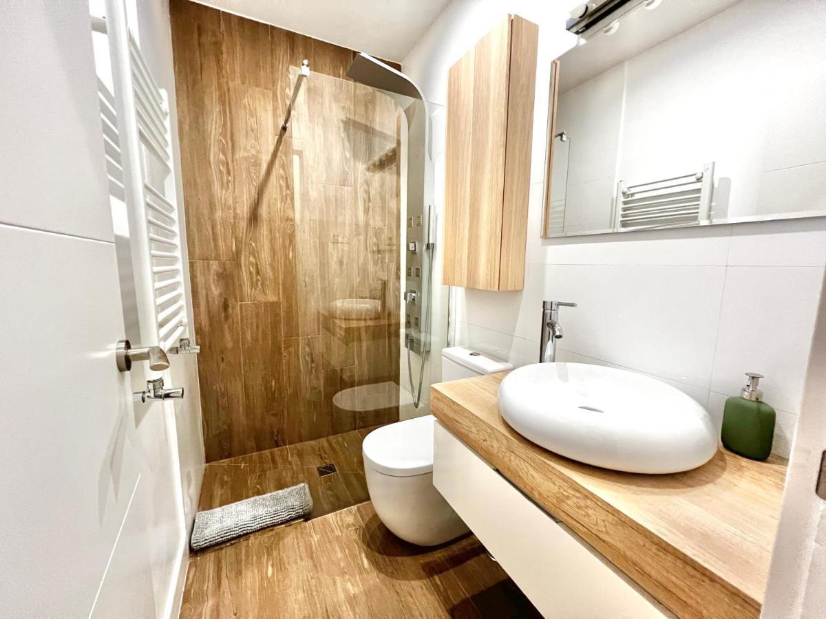Apartamentos Moncloa Madrid Bagian luar foto