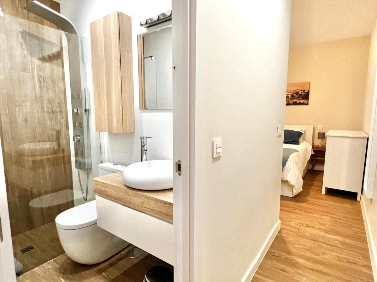 Apartamentos Moncloa Madrid Bagian luar foto