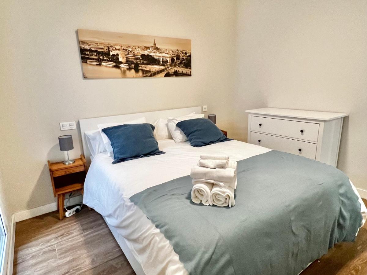 Apartamentos Moncloa Madrid Bagian luar foto